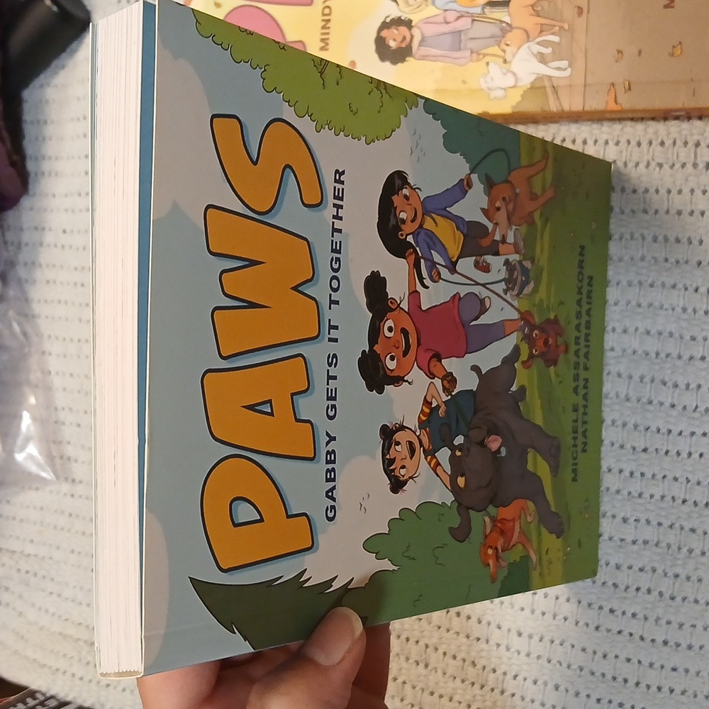 PAWS Graphic Novel Set - Colorful Illustrated Books For Ages 8-12 - Picture 3 of 17